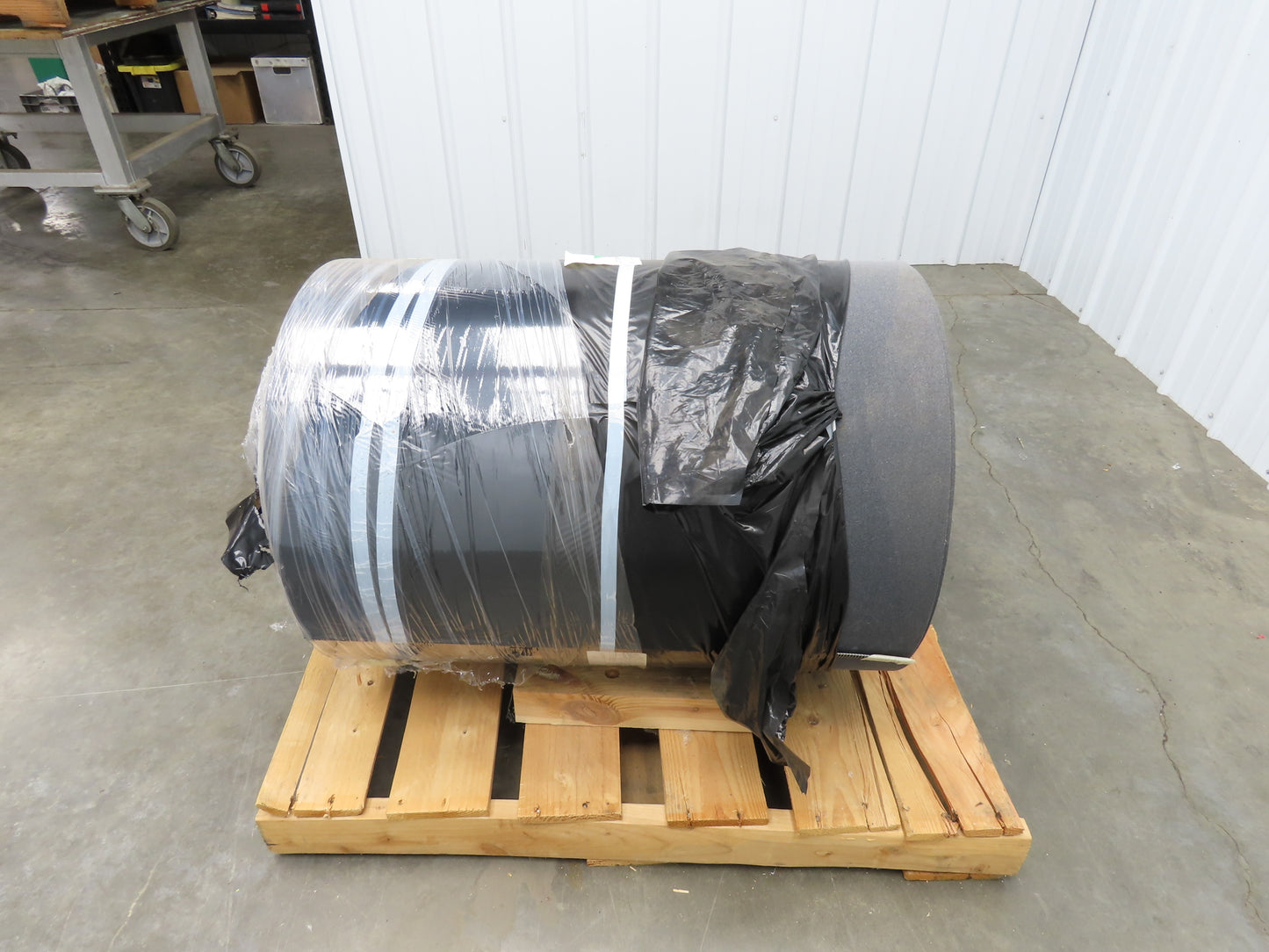 Hytrol Habasit UMS140HMBBS-B Ultimate 140 Conveyor Belt Fleece Laced 30"W x 127'