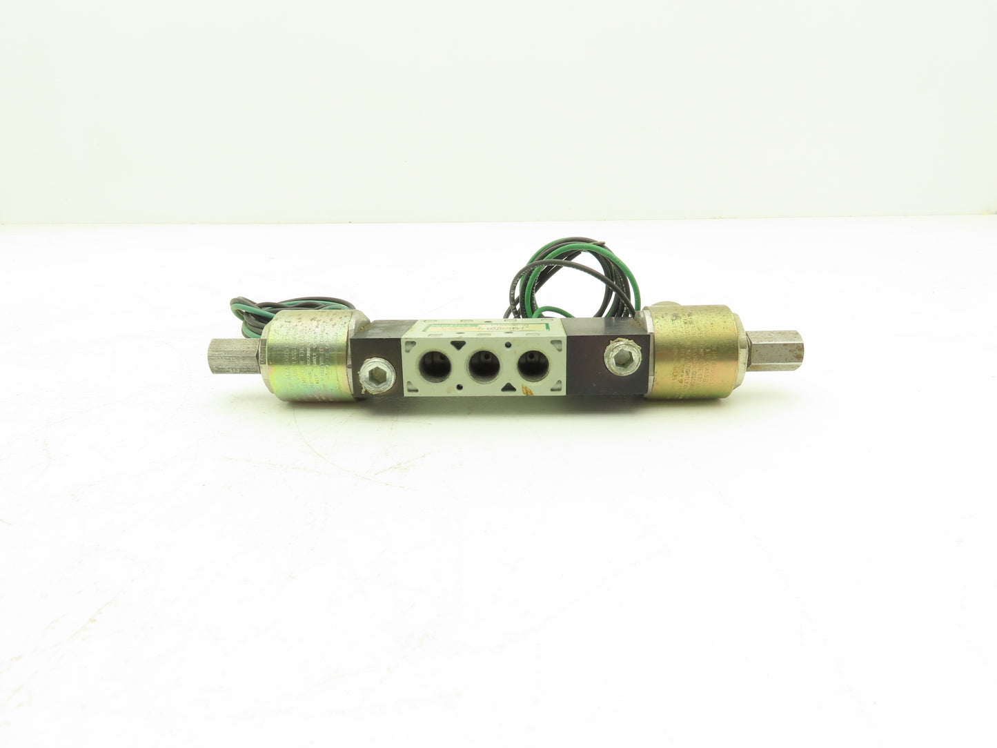 Numatics L12XX452O000030 Pneumatic Solenoid Directional Valve 14.5-120 PSIG Air