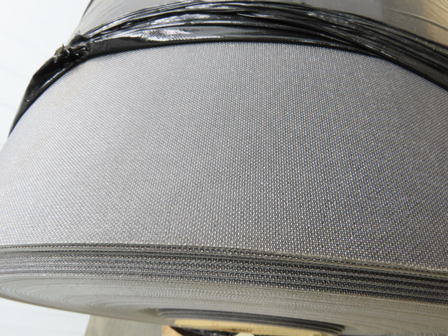 Nitta BLC-18DKF2 24"W x 187' Accumulation Conveyor Belt Black PVC