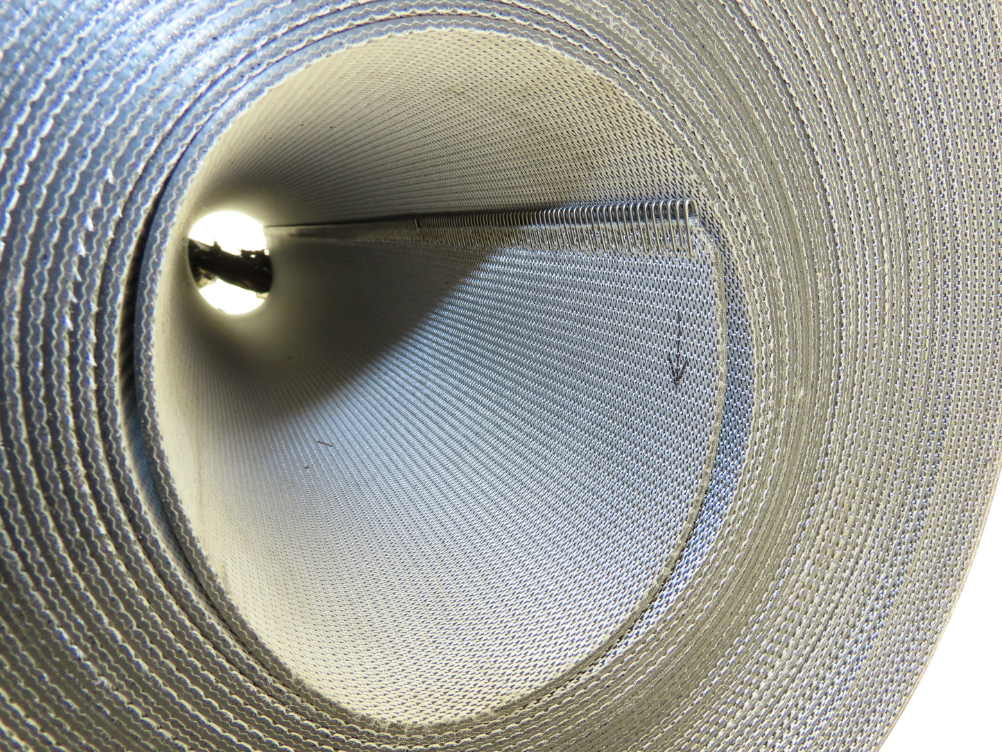 Hytrol 30"W x 75' 3" Grooved Rubber Conveyor Belt Laced 2-Ply Black 2PL100/GP/0