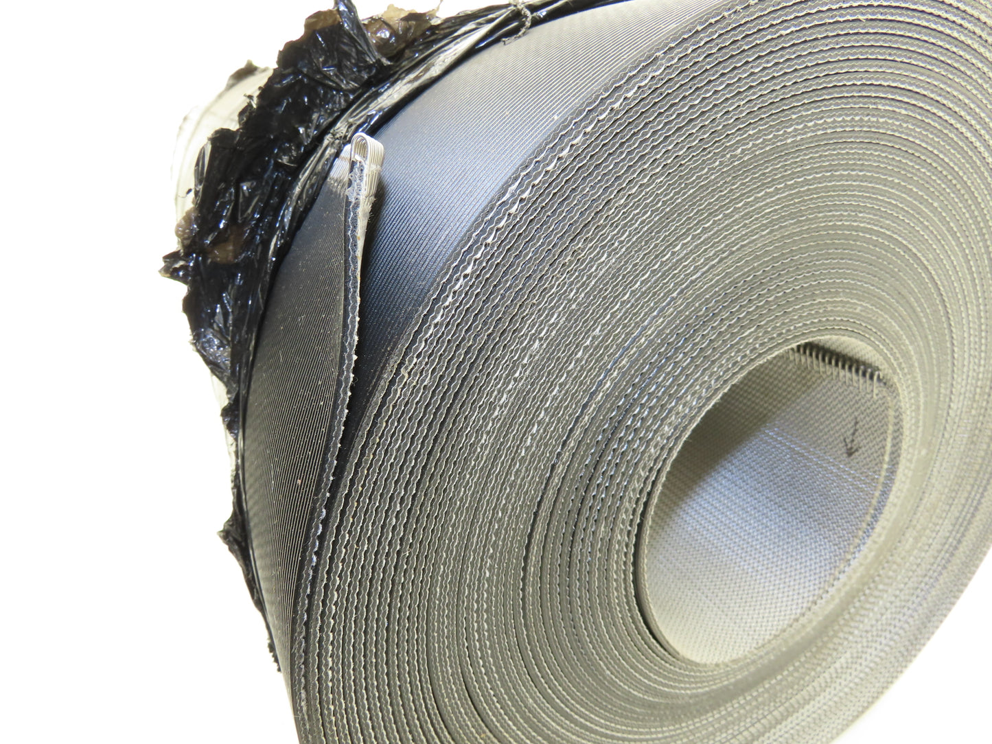 Hytrol 30"W x 75' 3" Grooved Rubber Conveyor Belt Laced 2-Ply Black 2PL100/GP/0