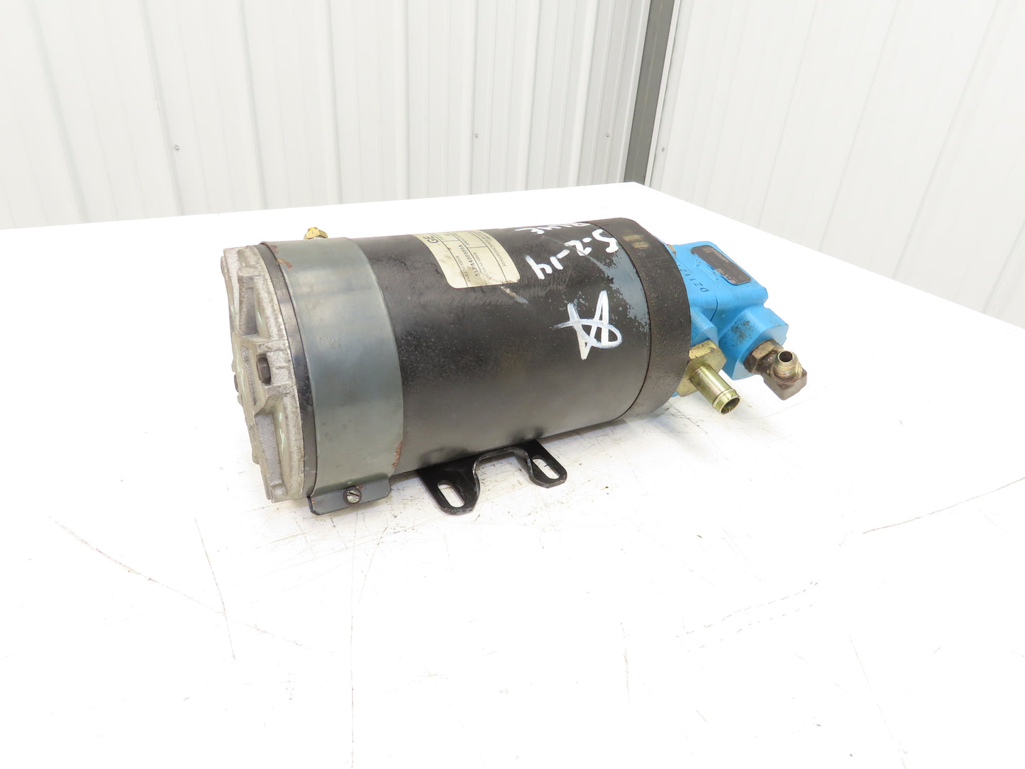 Caterpillar EC25KE Electric Forklift Hydraulic Pump Steering Motor 5BPA48PBF6A