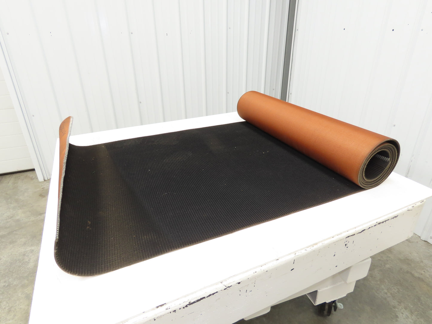 34"W x 11' 8" Grip-Top Incline Conveyor Belt Laced 2-Ply Black Rubber PHR2-160