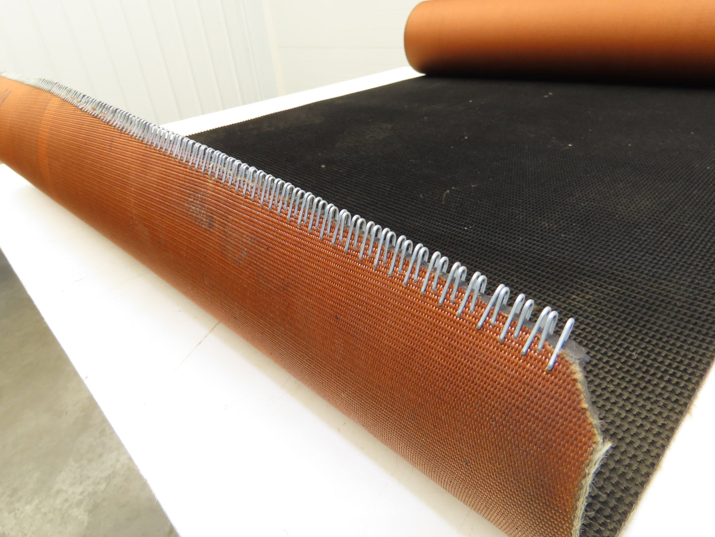 34"W x 11' 8" Grip-Top Incline Conveyor Belt Laced 2-Ply Black Rubber PHR2-160