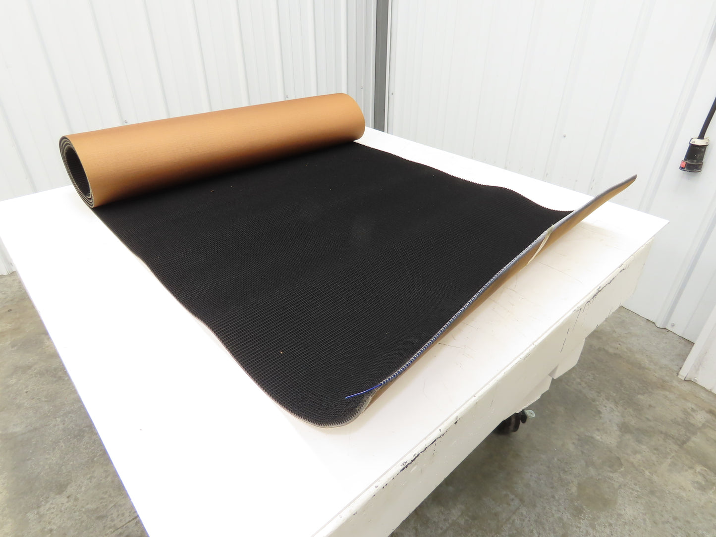 34"W x 11' 8" Grip-Top Incline Conveyor Belt Laced 2-Ply Black Rubber PHR2-160