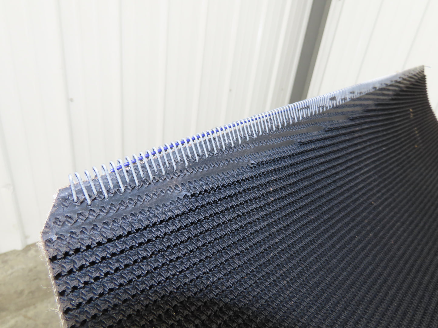 34"W x 11' 8" Grip-Top Incline Conveyor Belt Laced 2-Ply Black Rubber PHR2-160