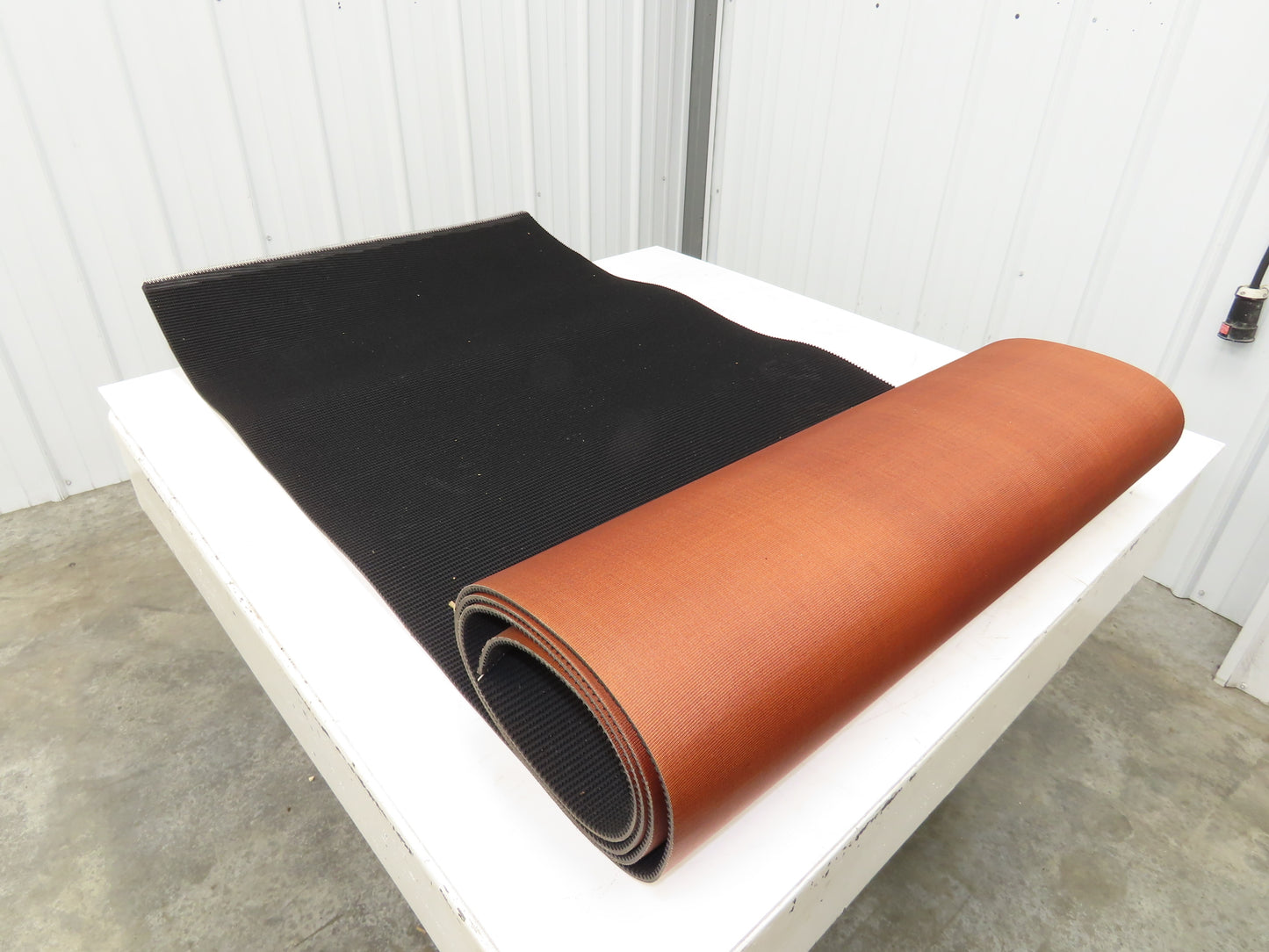 34"W x 12' 4" Grip-Top Incline Conveyor Belt Laced 2-Ply Black Rubber PHR2-160
