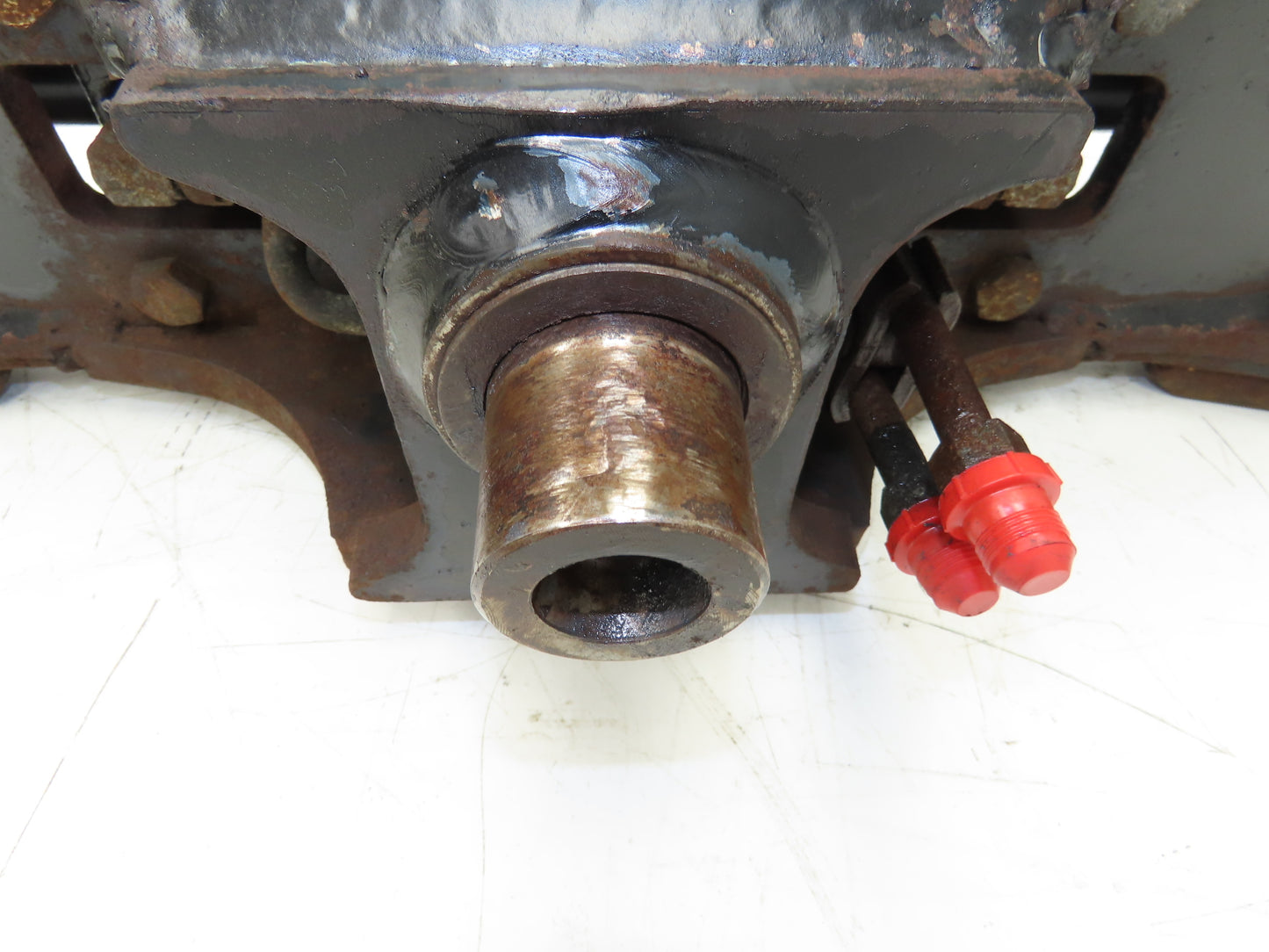 Caterpillar EC25KE Electric Forklift Rear Axle Dual Hydraulic Steering Assembly