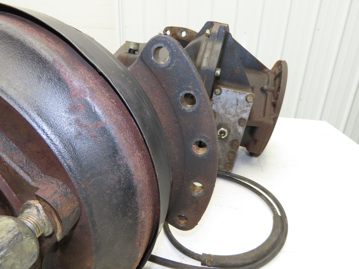 Caterpillar EC25KE Forklift Front Dual Wheel Drive Axle Assembly 6-Lug