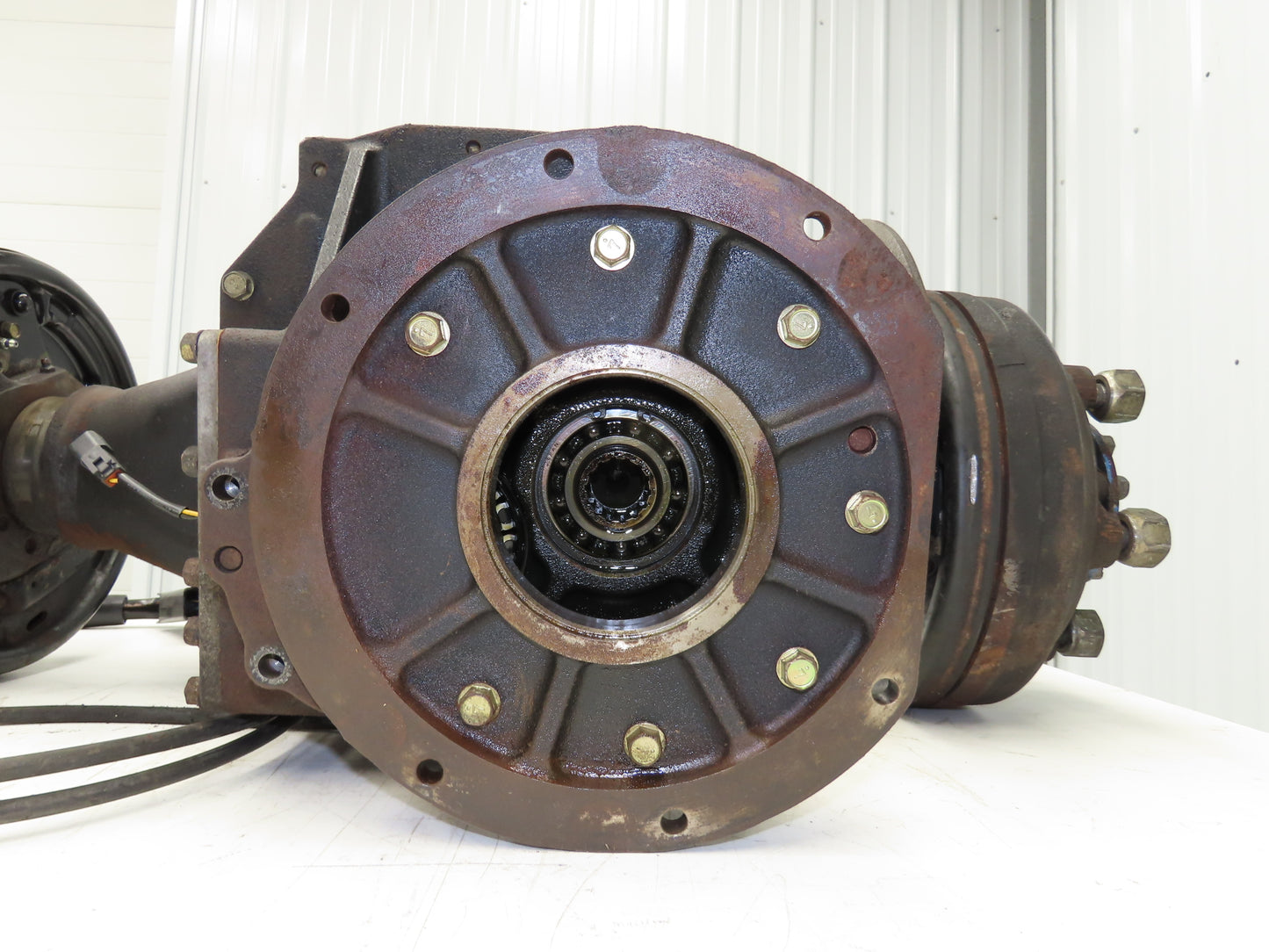 Caterpillar EC25KE Forklift Front Dual Wheel Drive Axle Assembly 6-Lug