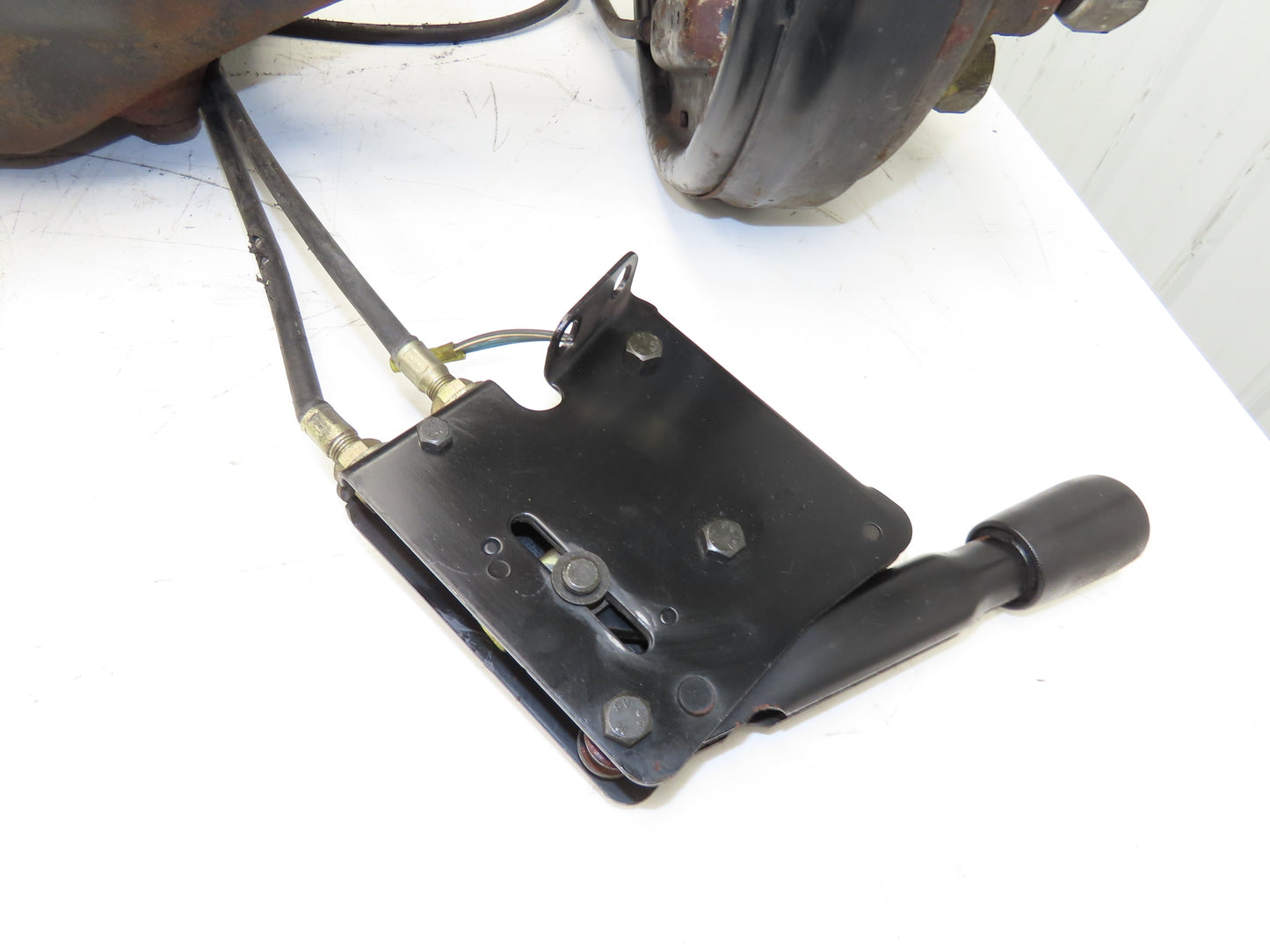 Caterpillar EC25KE Forklift Front Dual Wheel Drive Axle Assembly 6-Lug