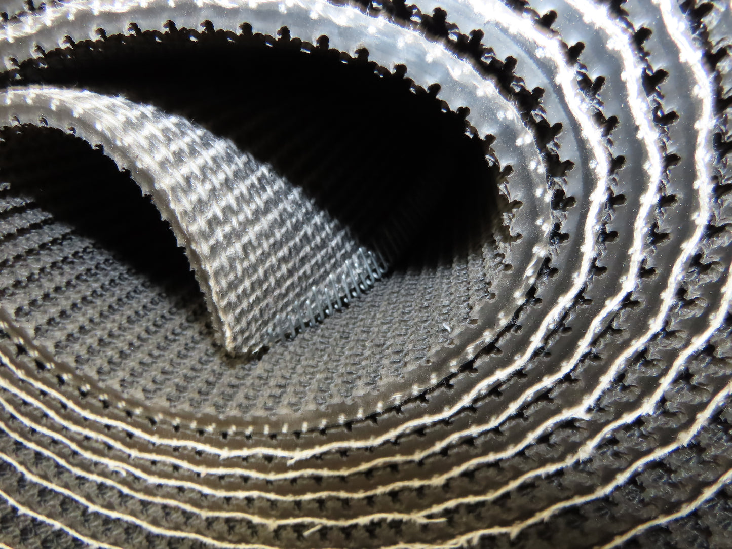 36"W x 41' Grip-Top Incline Conveyor Belt Laced Black Rubber