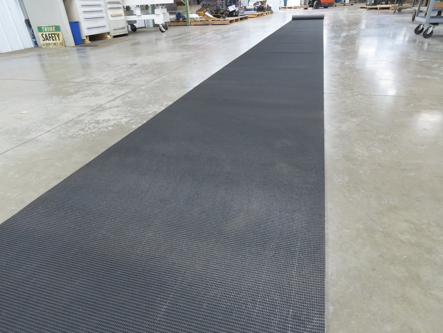 36"W x 41' Grip-Top Incline Conveyor Belt Laced Black Rubber