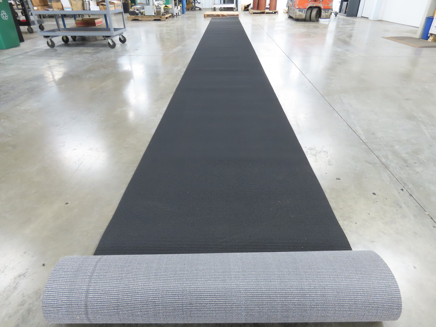 36"W x 41' Grip-Top Incline Conveyor Belt Laced Black Rubber