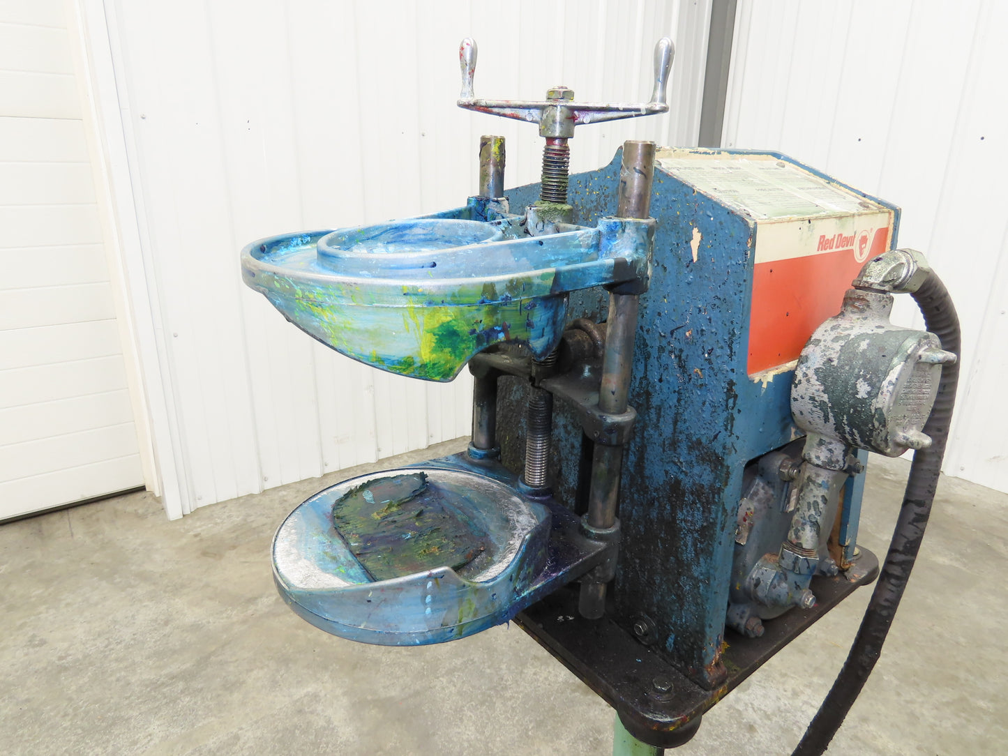 Red Devil Paint Shaker 1 Gallon 115V 1Ph Single Arm Explosion Proof