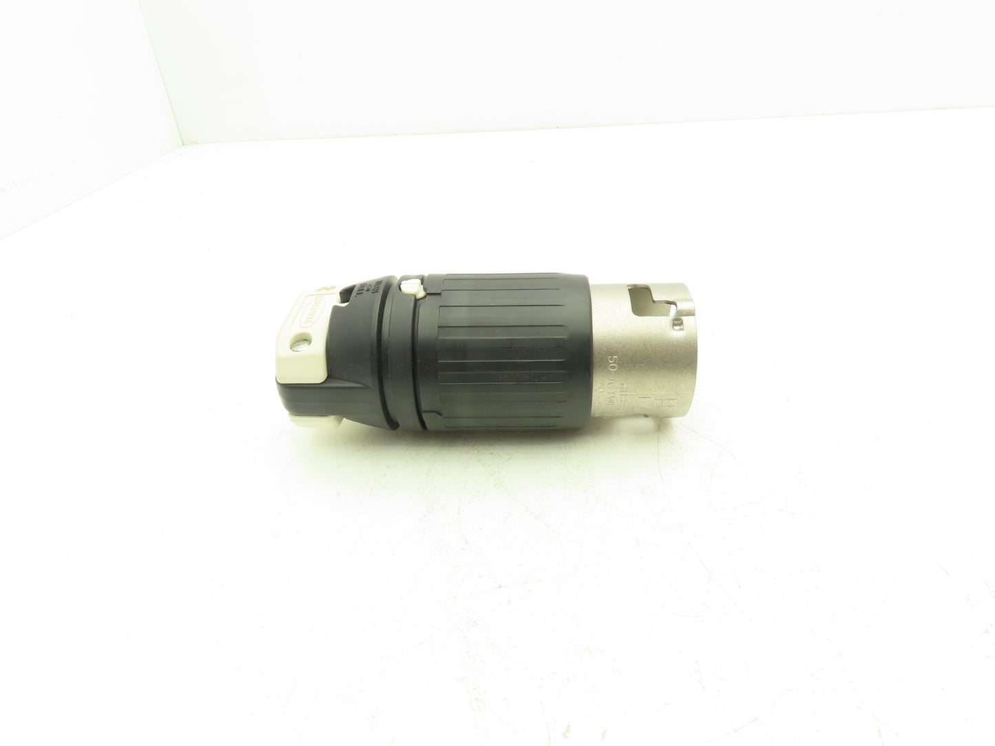 Hubbell CS8265C Insulgrip Twist-Lock HBL Connector 2 Pole 3 Wire 50A 250VAC