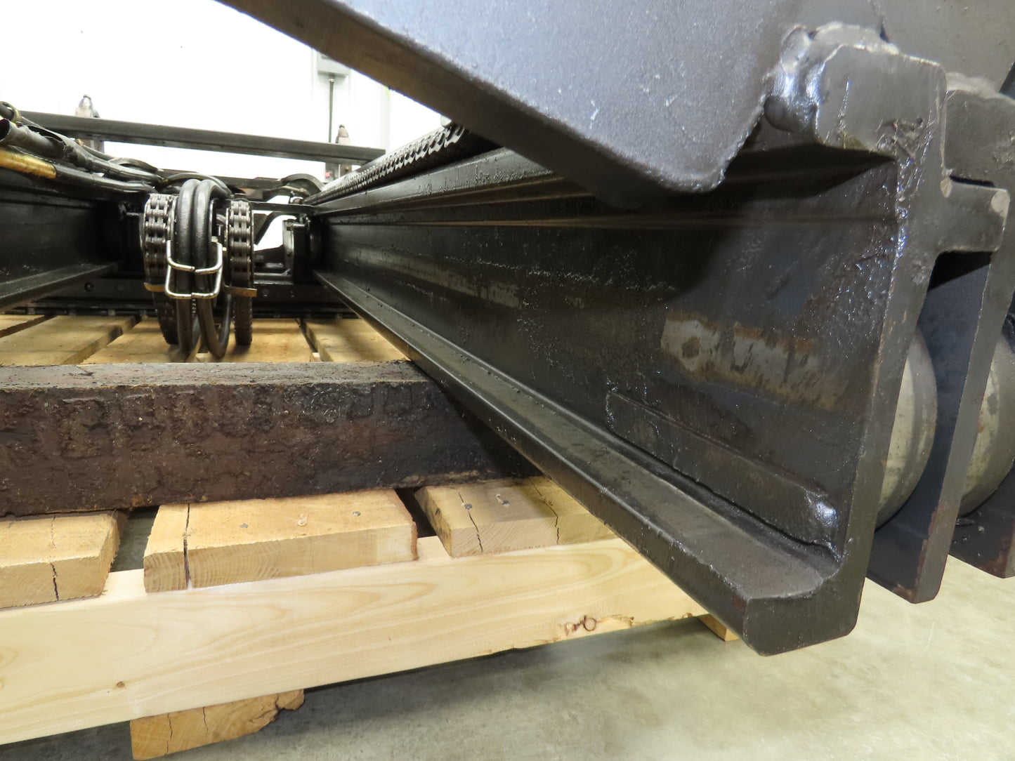 Caterpillar EC25KE Forklift Mast 188" 3-Stage Side Shift Tilt 3970lbs Class 3