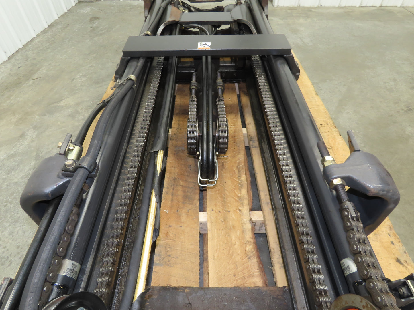 Caterpillar EC25KE Forklift Mast 188" 3-Stage Side Shift Tilt 3970lbs Class 3