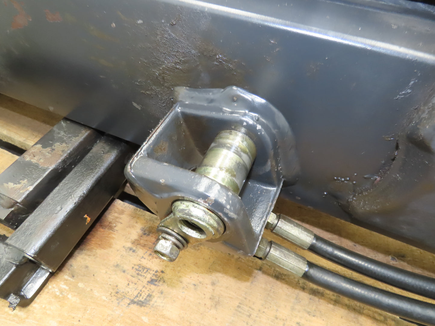 Caterpillar EC25KE Forklift Mast 188" 3-Stage Side Shift Tilt 3970lbs Class 3