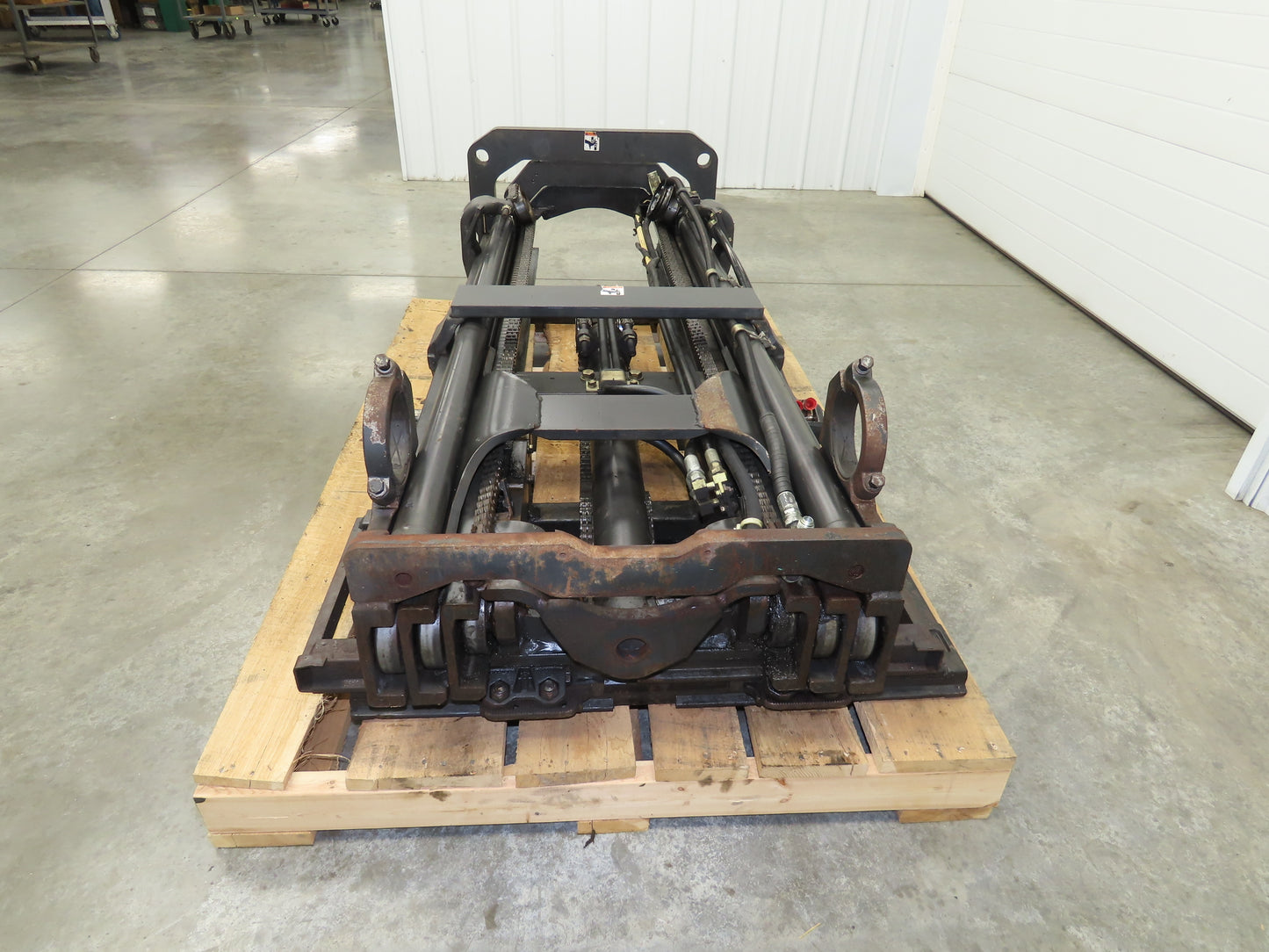 Caterpillar EC25KE Forklift Mast 188" 3-Stage Side Shift Tilt 3970lbs Class 3