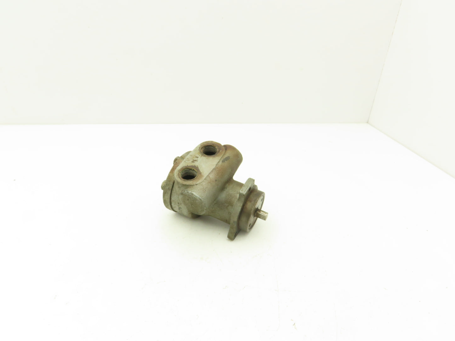 Tuthill 2L35 Hydraulic Gear Pump 1/2" NPT