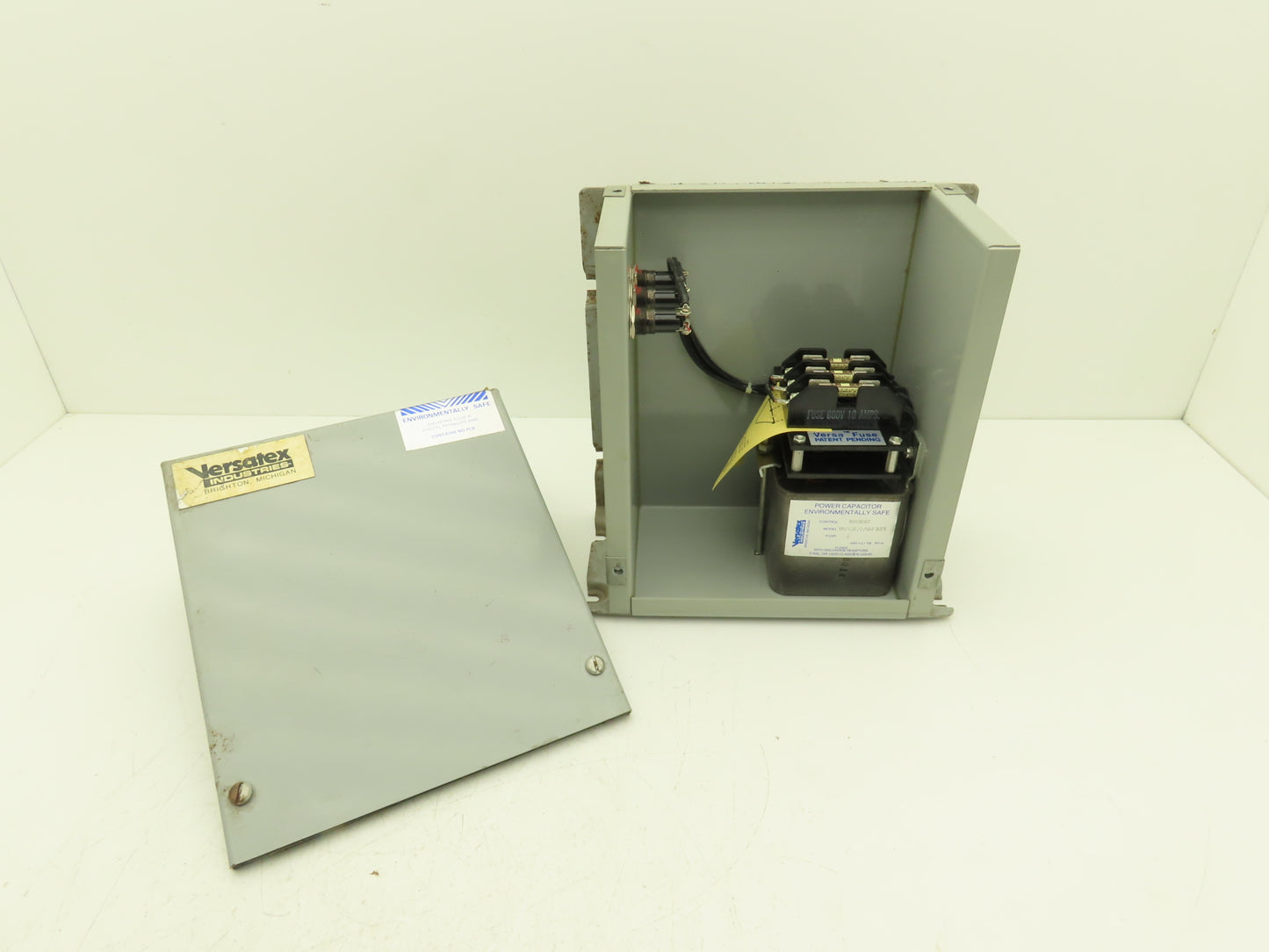 Versatex VM/43E/2/NAF3EFX Power Capacitor Enclosed Unit 2kvar 480V 3PH