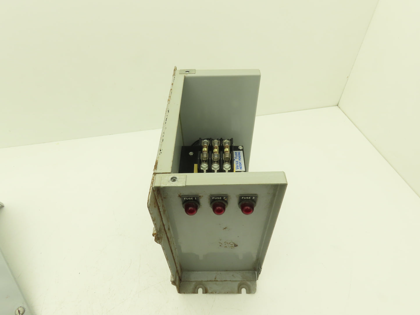 Versatex VM/43E/2/NAF3EFX Power Capacitor Enclosed Unit 2kvar 480V 3PH