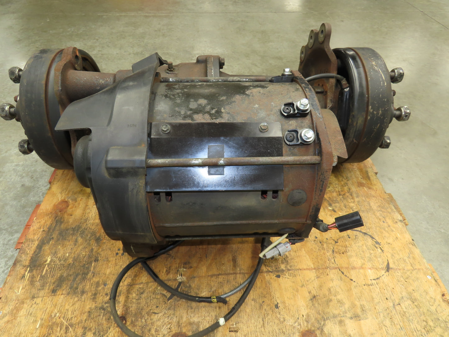 Toyota 14110-21441-71 Electric Forklift Motor Drive Front Axle 6 Lug Off 7FBCU25