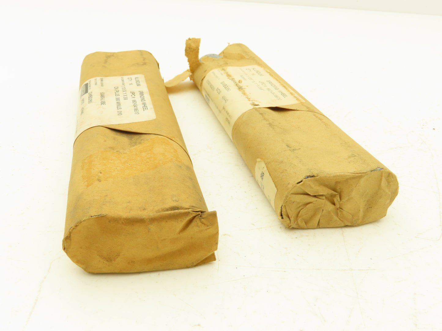 Norton GWBG260 Grinding Wheel 1.125" OD x 1"W x 3/8" ID  Alundum Lot of 31