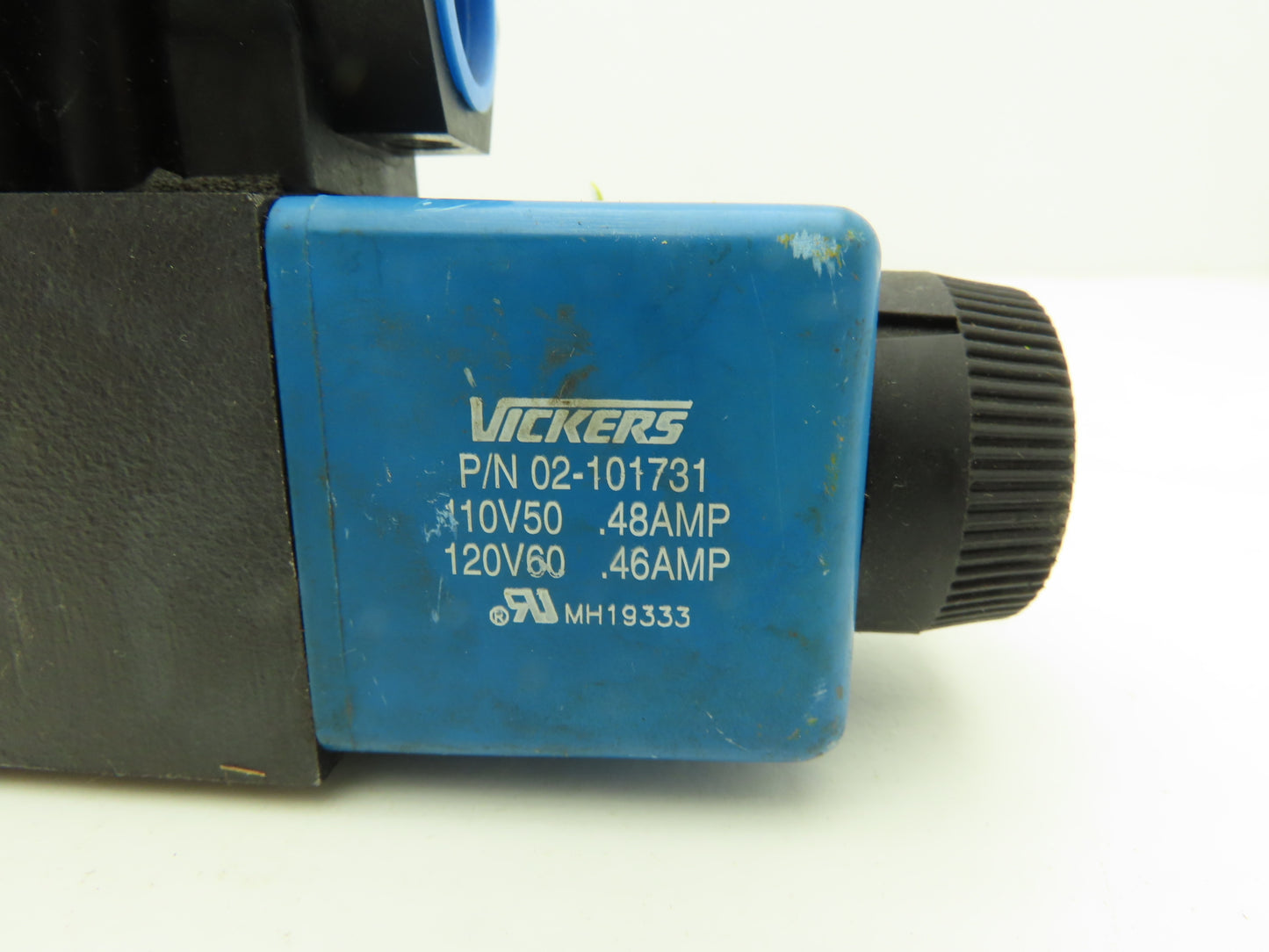 Vickers DG4V-3S-OBL-M-FTWL-B5-60 Hydraulic Directional Solenoid Valve 120V 60Hz