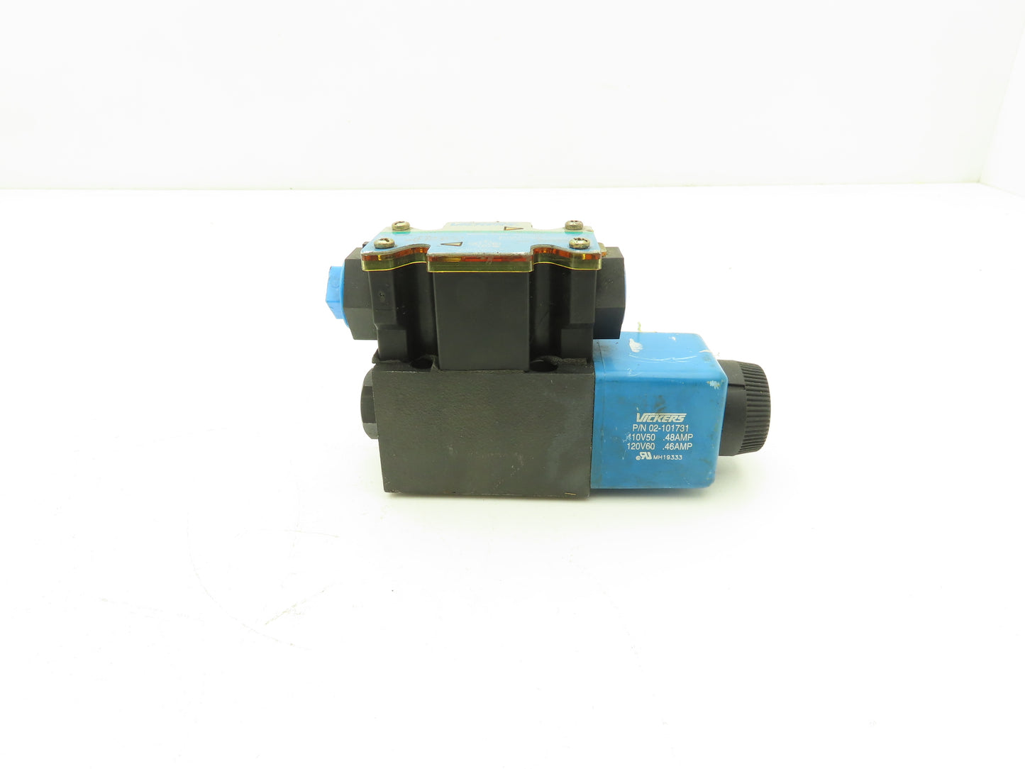Vickers DG4V-3S-OBL-M-FTWL-B5-60 Hydraulic Directional Solenoid Valve 120V 60Hz