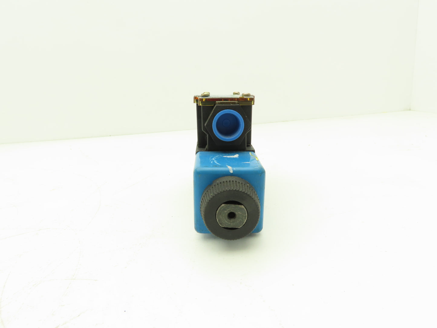 Vickers DG4V-3S-OBL-M-FTWL-B5-60 Hydraulic Directional Solenoid Valve 120V 60Hz