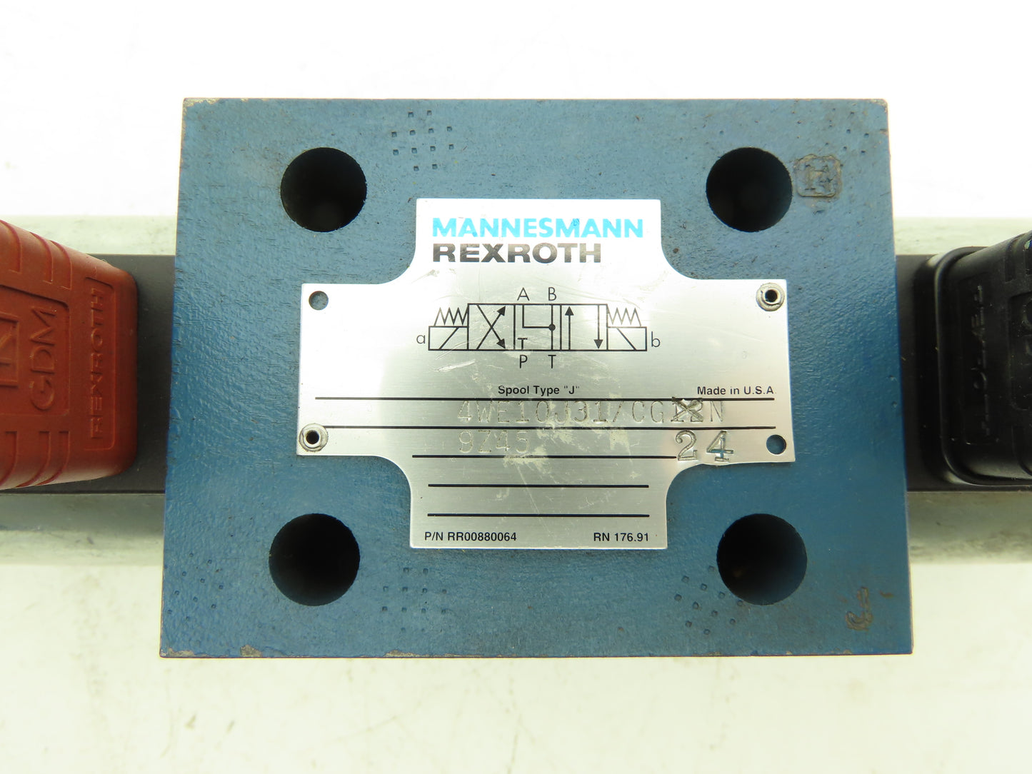 Rexroth 4WE10J31/CG24N 9Z45 Hydraulic Directional Dual Solenoid Valve 24VDC