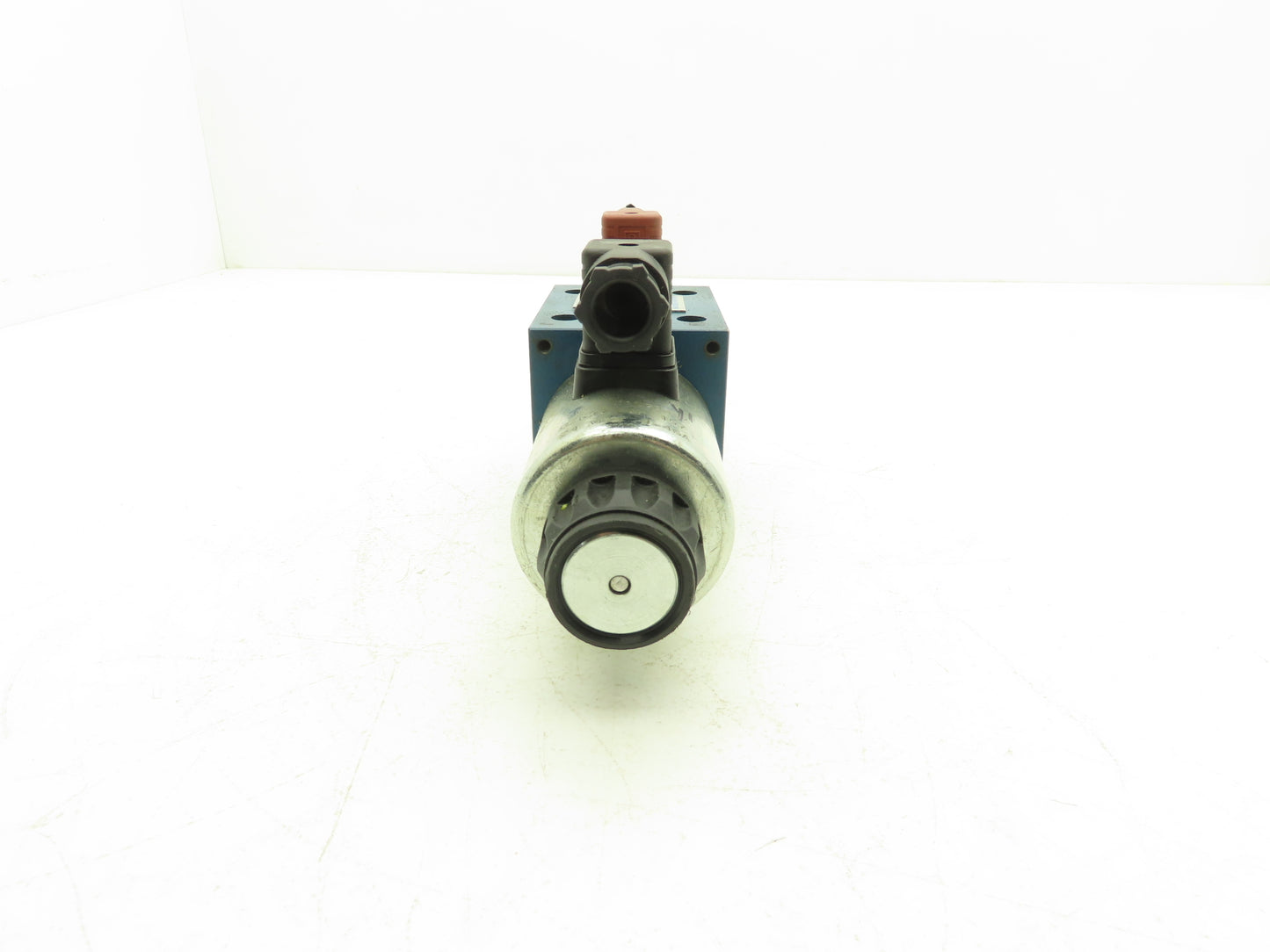 Rexroth 4WE10J31/CG24N 9Z45 Hydraulic Directional Dual Solenoid Valve 24VDC