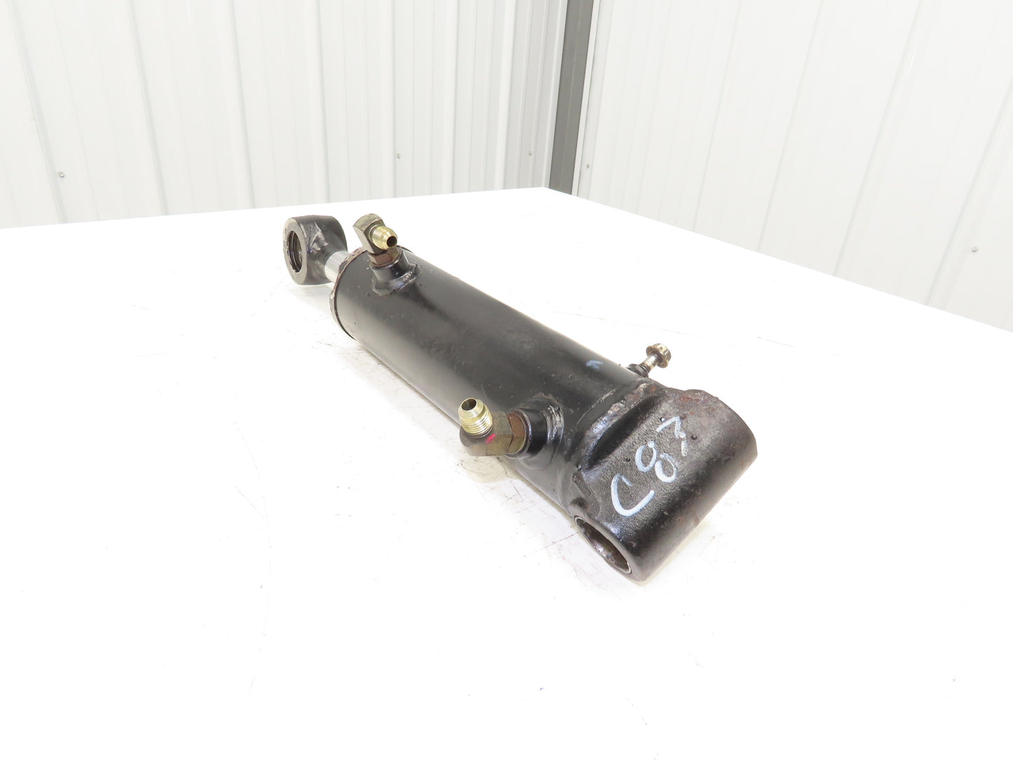 Toyota 7FBCU25 Electric Forklift Mast Tilt Cylinder 3" Bore 8" Stoke 1-3/8" Pin