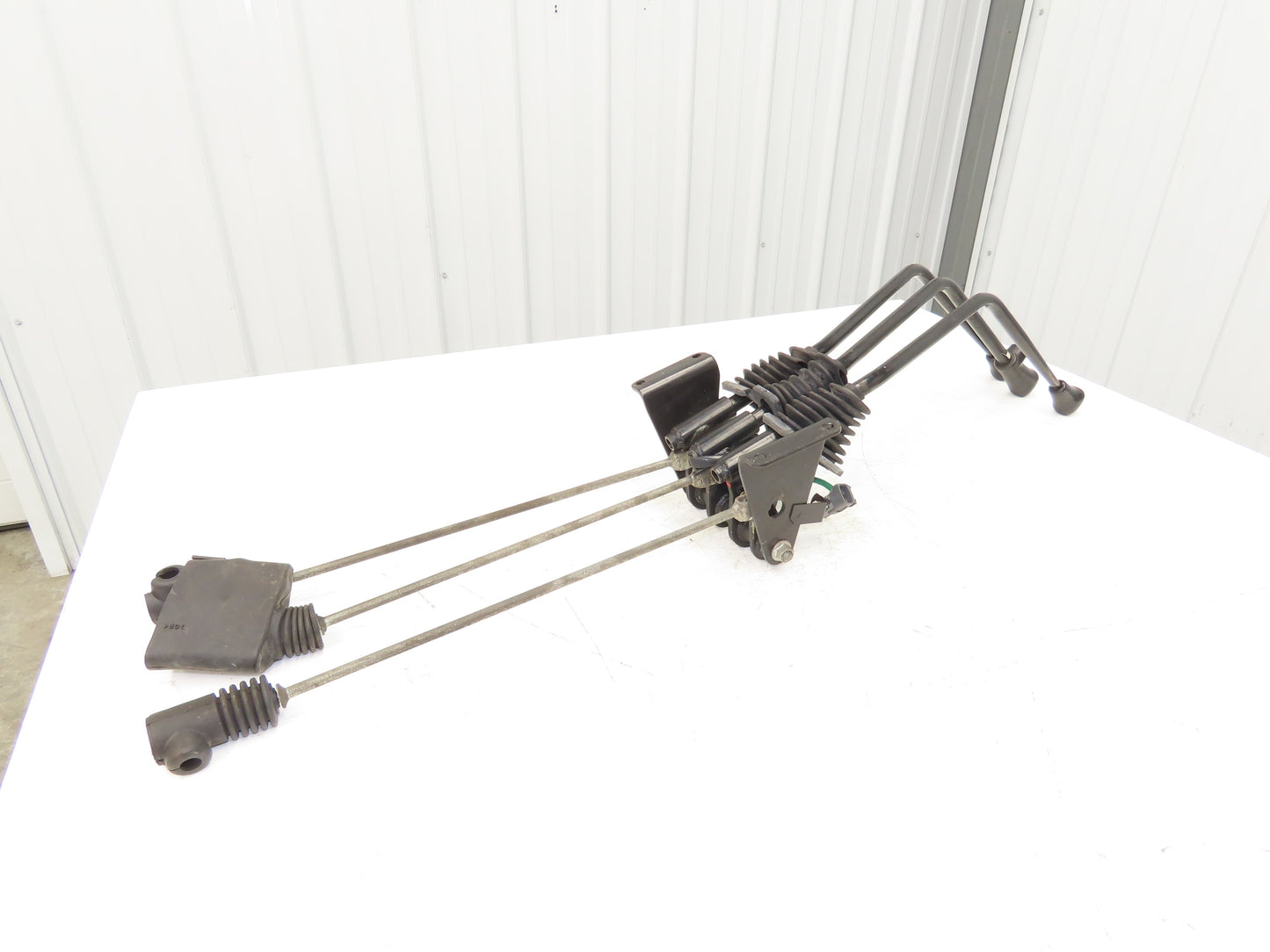 Toyota Electric Forklift Three Lever Control With Lift Tilt Shift From 7FBCU25