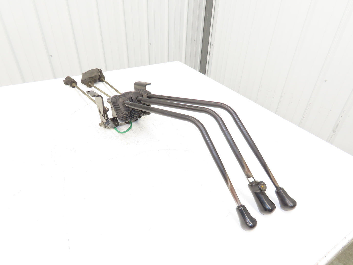 Toyota Electric Forklift Three Lever Control With Lift Tilt Shift From 7FBCU25