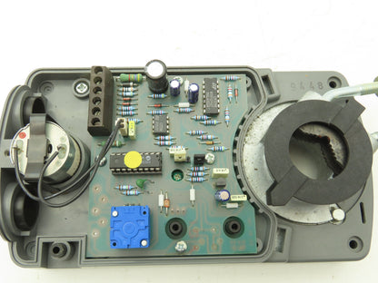 Johnson Controls M9116-GGA-2 Electric Actuator Controller  24VAC/VDC 140 In lbs