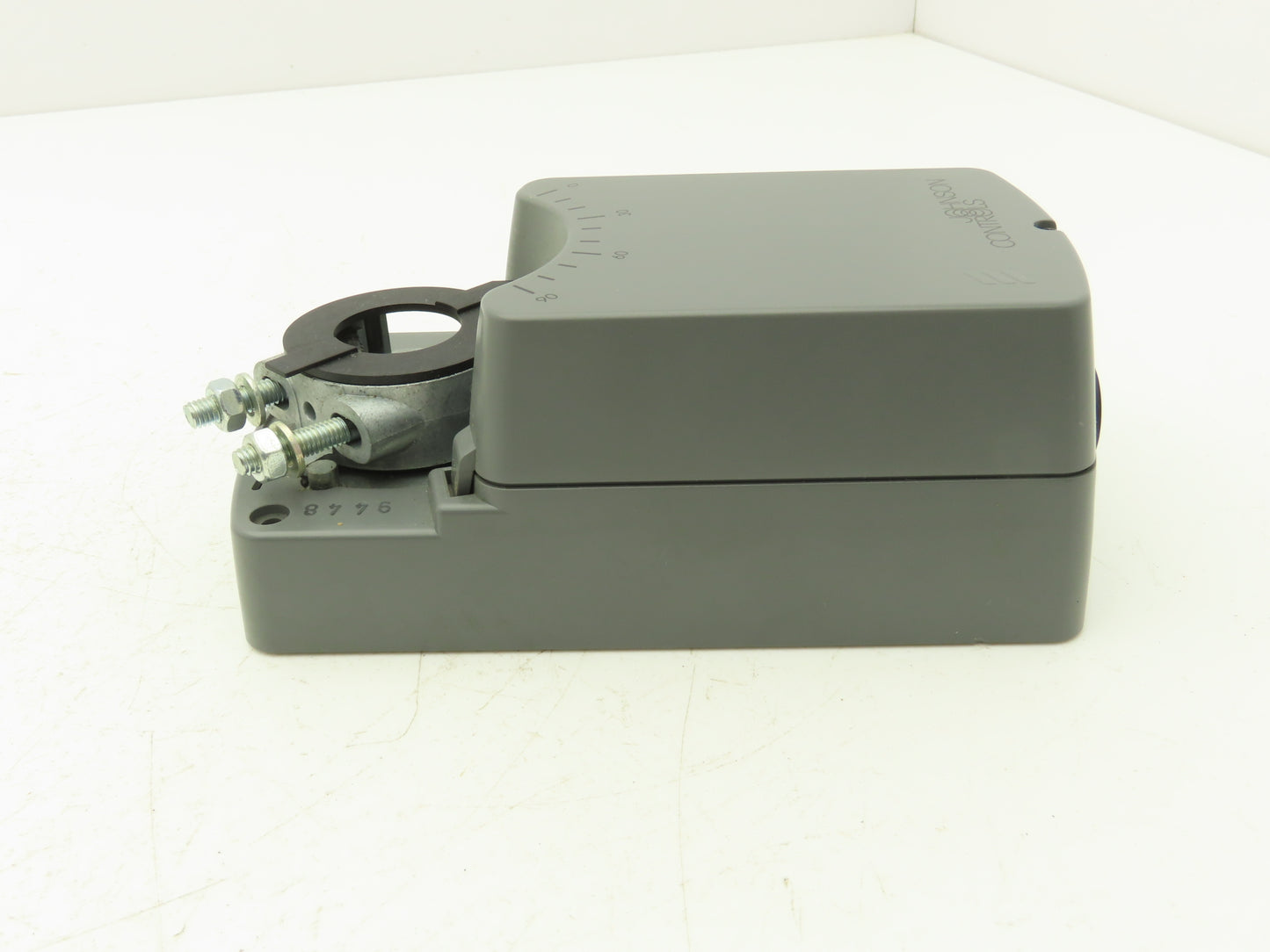 Johnson Controls M9116-GGA-2 Electric Actuator Controller  24VAC/VDC 140 In lbs