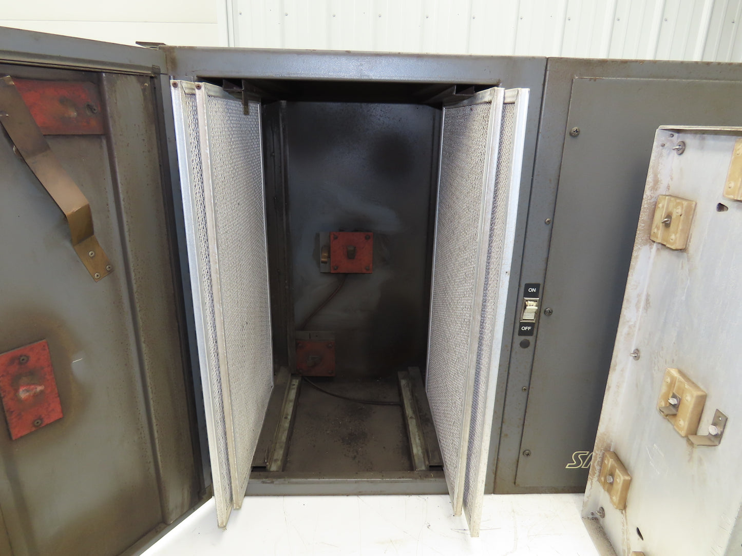 Smokemaster Air Filtration Smoke Eater Filter Ionizer Collector 9400VDC 120V