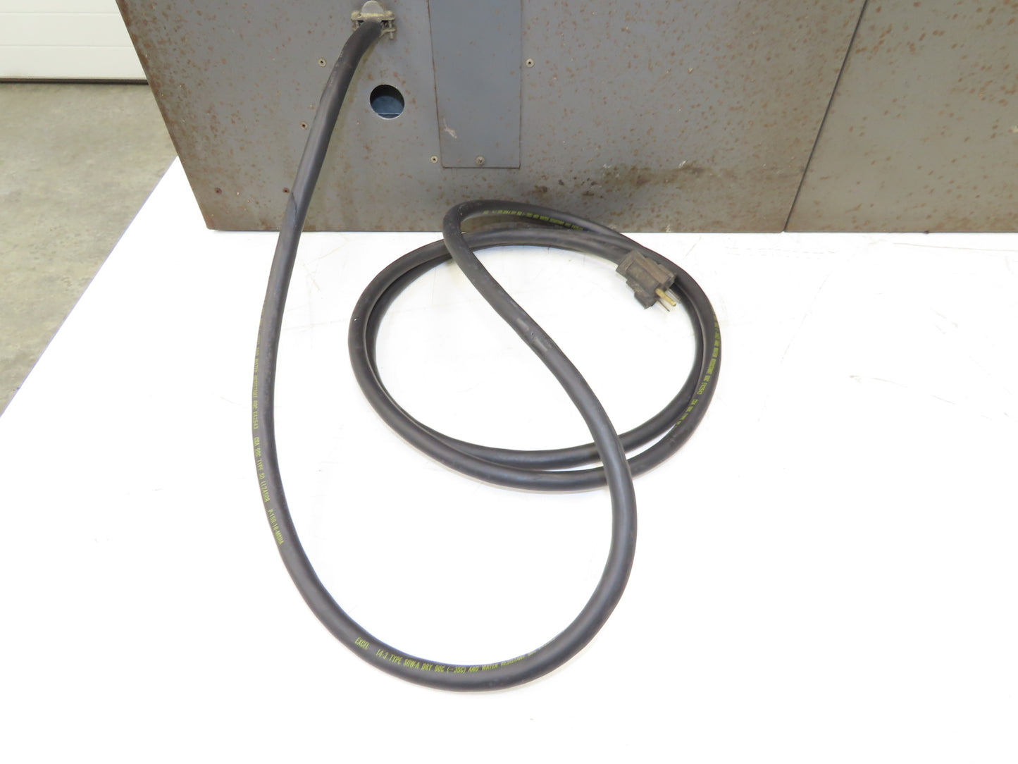 Smokemaster Air Filtration Smoke Eater Filter Ionizer Collector 9400VDC 120V