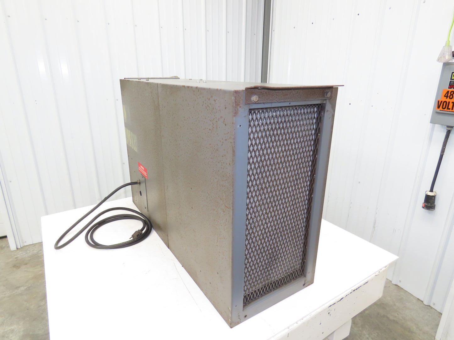 Smokemaster Air Filtration Smoke Eater Filter Ionizer Collector 9400VDC 120V