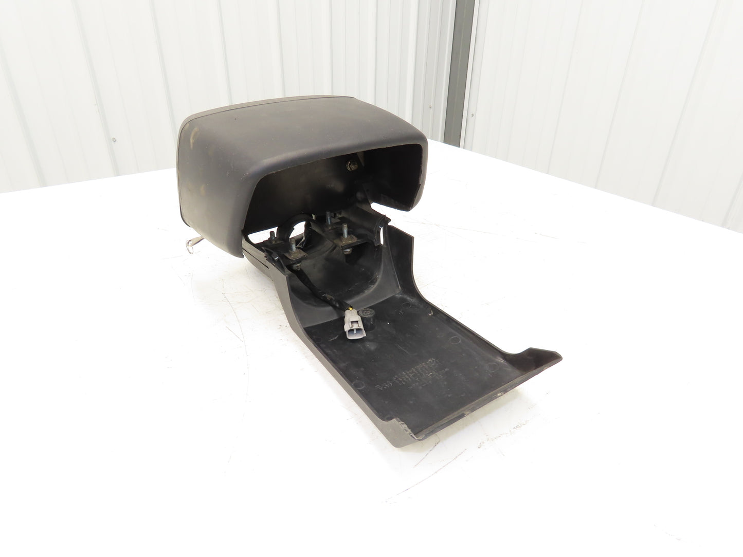 Toyota 45283-31000-71 Electric Forklift Steering Column & Dash Cover Off 7FBCU25