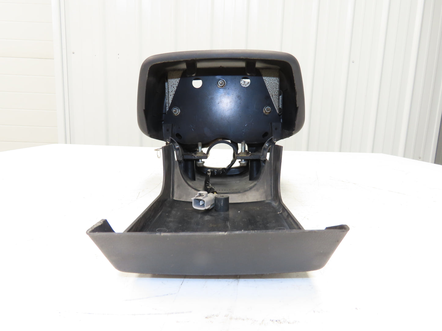 Toyota 45283-31000-71 Electric Forklift Steering Column & Dash Cover Off 7FBCU25