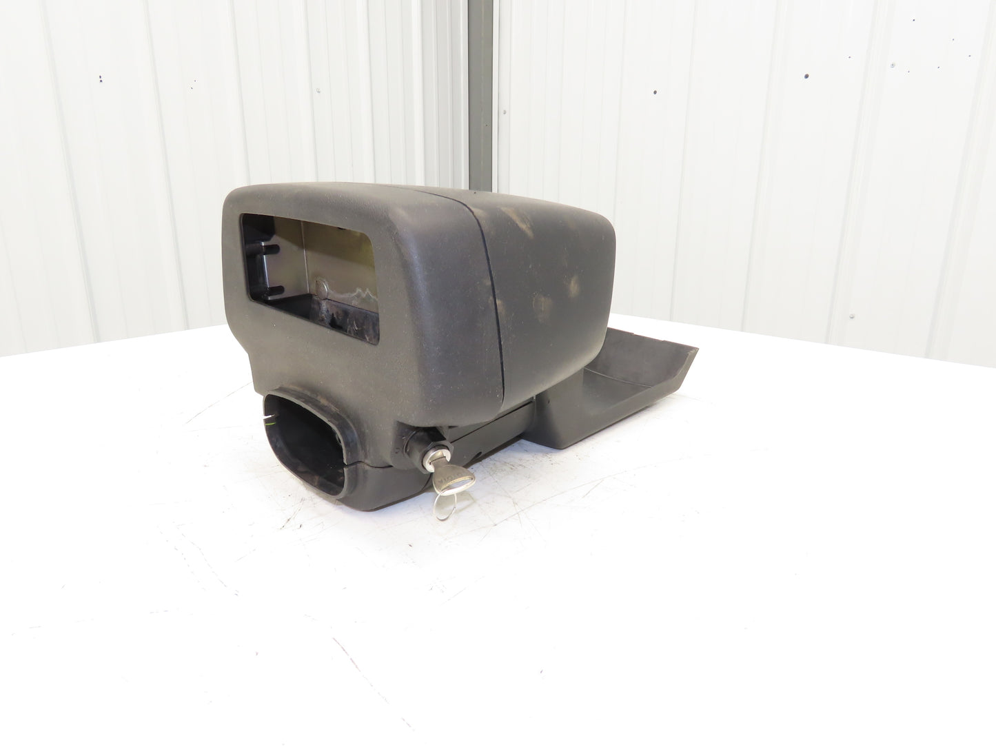 Toyota 45283-31000-71 Electric Forklift Steering Column & Dash Cover Off 7FBCU25