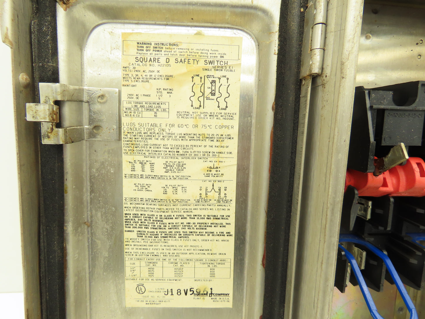 Square D HU221DS Safety Disconnect Switch 30 Amp 600V 2 Pole Fused SS E1