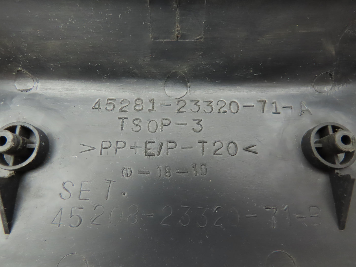 Toyota 45208-23320-71-B Electric Forklift Steering Column Cover Off 7FBCU25