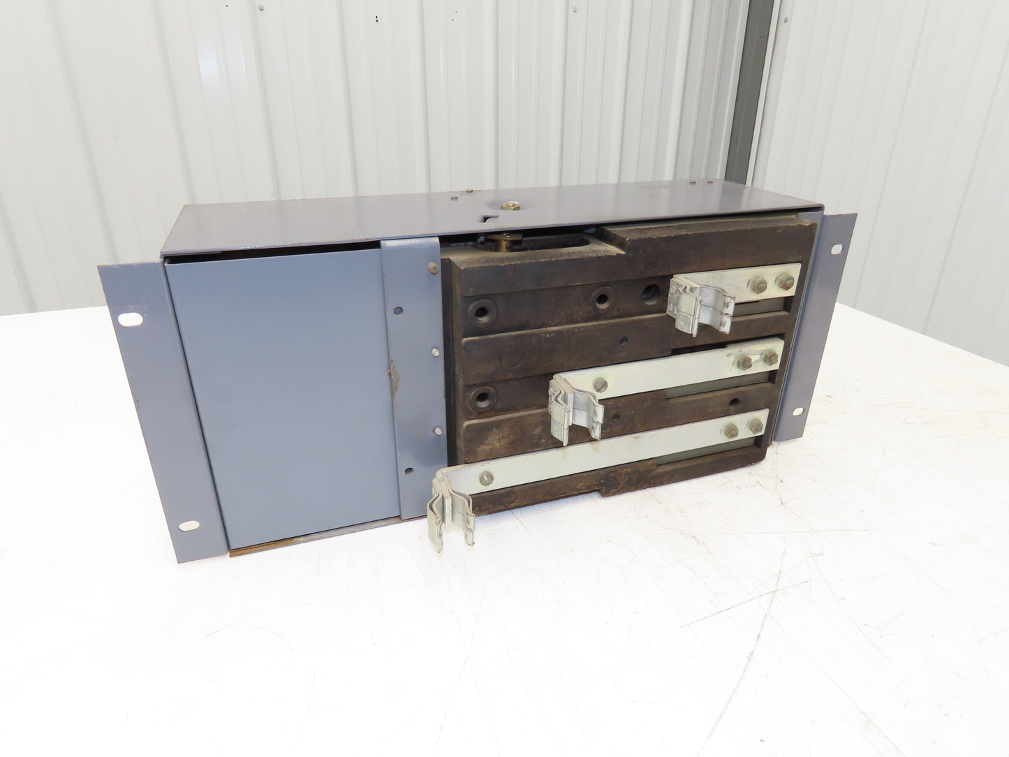 Square D QMB-3620 Saflex Fusible Disconnect Switch 200 Amp 3P 600VAC 3 Ph 50HP