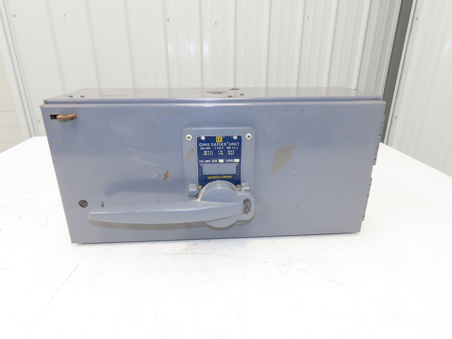 Square D QMB-3620 Saflex Fusible Disconnect Switch 200 Amp 3P 600VAC 3 Ph 50HP