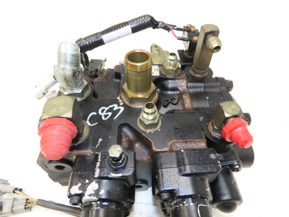 Toyota 67620-21440-71 Hydraulic 3-Spool Forklift Mast Control Valve From 7FBCU25